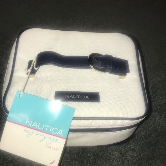 3 peice Nautica travel set NWT - Picture 2 of 3